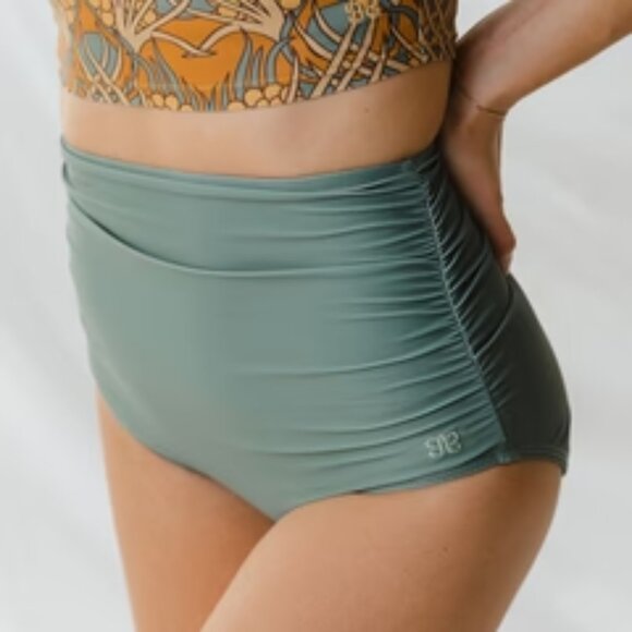 Albion Golden Hour Olivia Swim Crop & Sea Salt Ruched High-Waisted Bottoms XXL - Picture 9 of 10